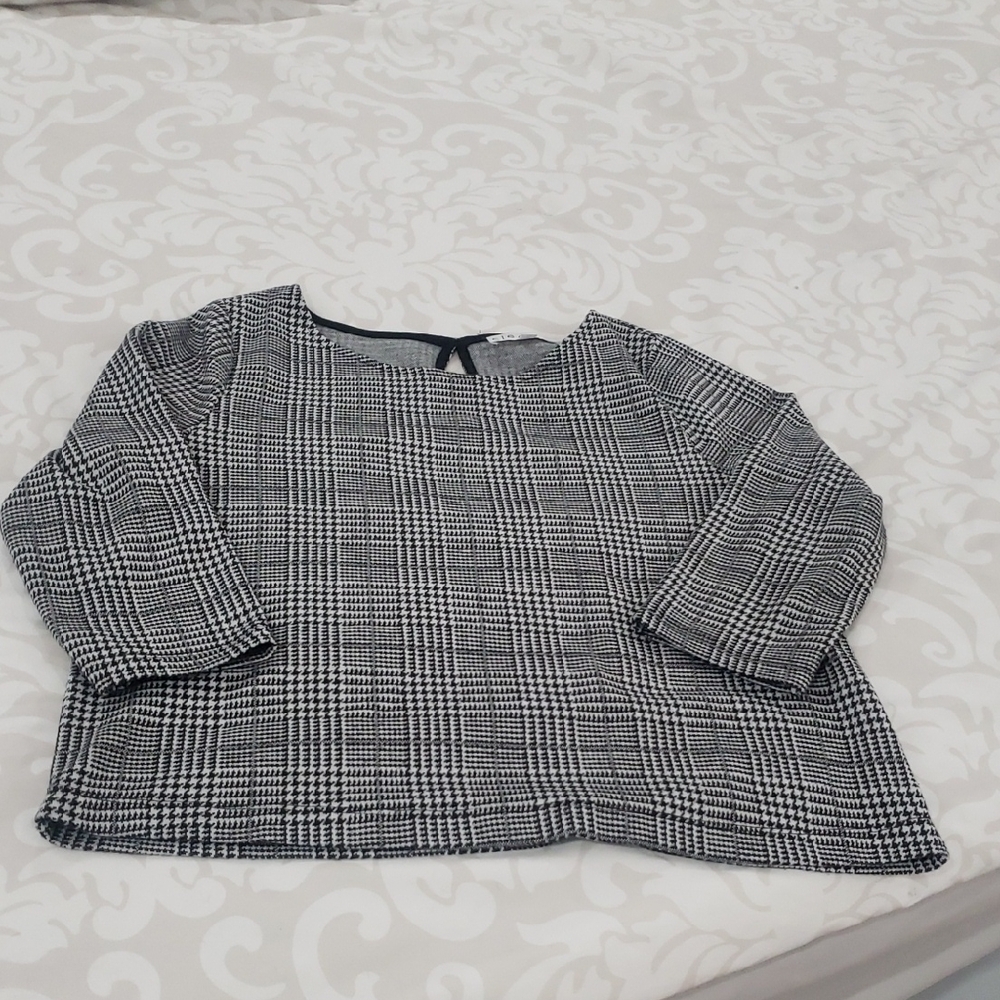 Black and White Plaid Top
